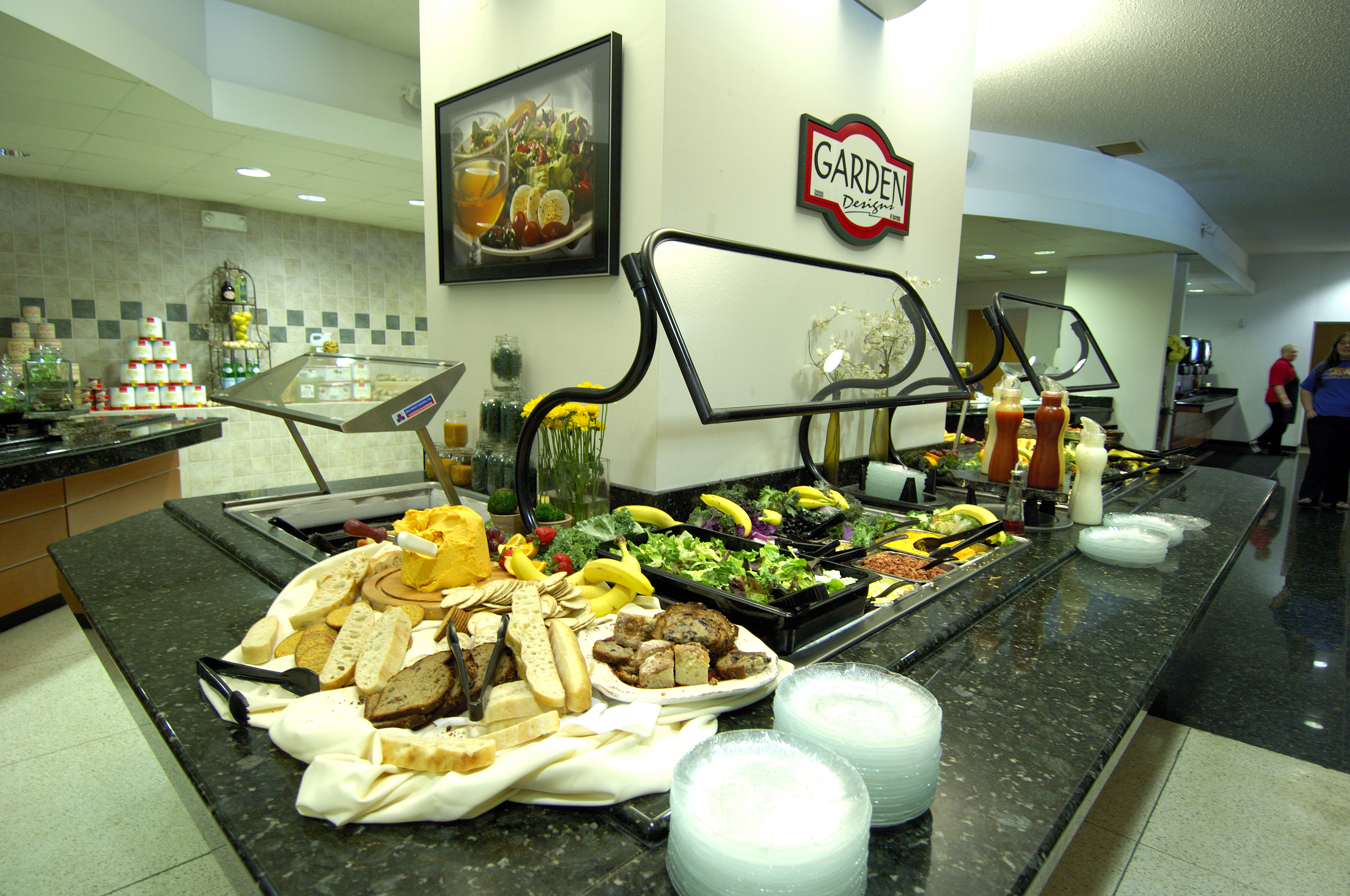 dining hall salad bar