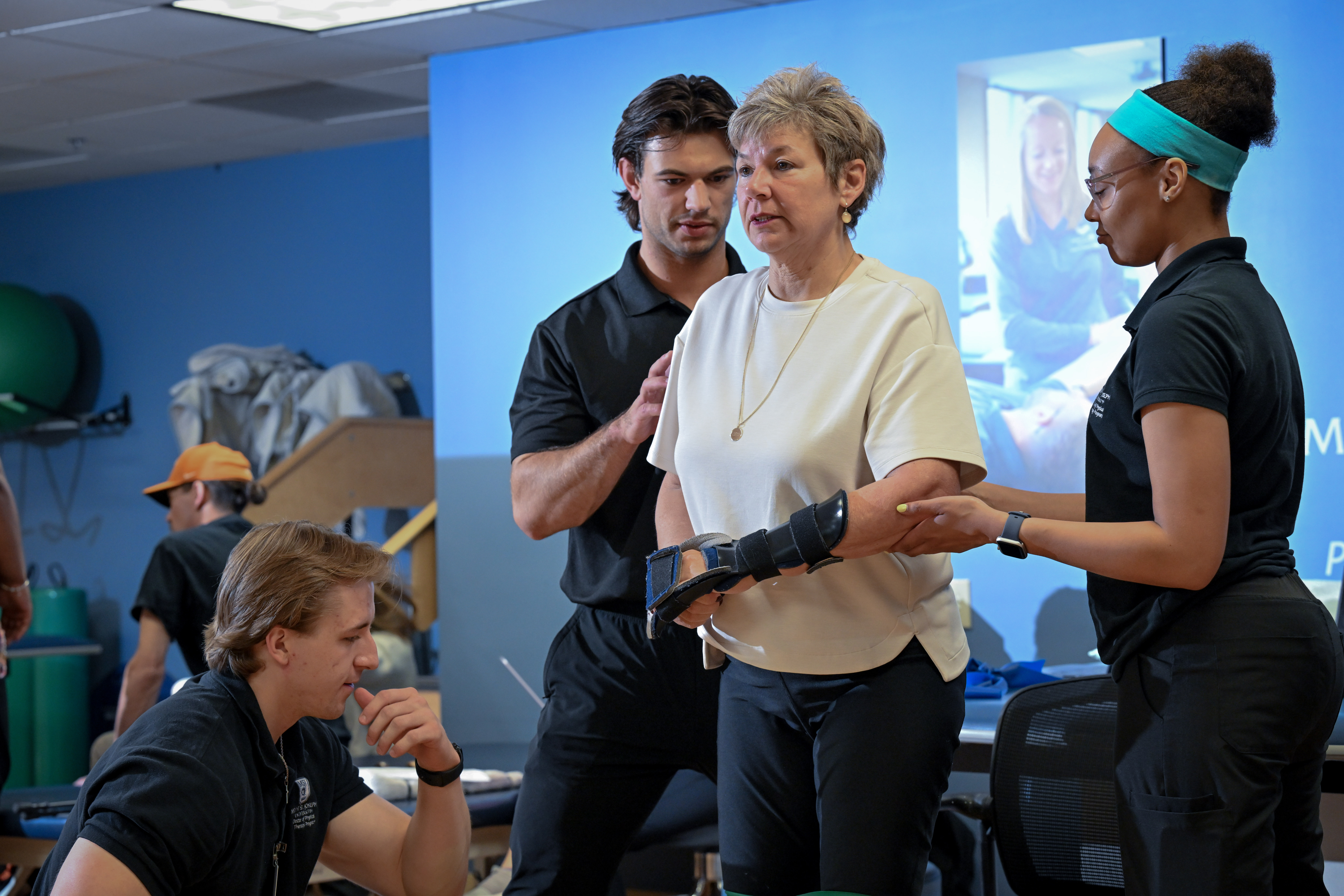 dpt-clinic-arm.jpg