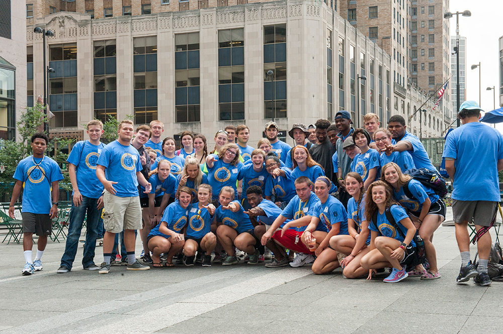 MSJ students gathered in front of downtown building for welcome weekend.